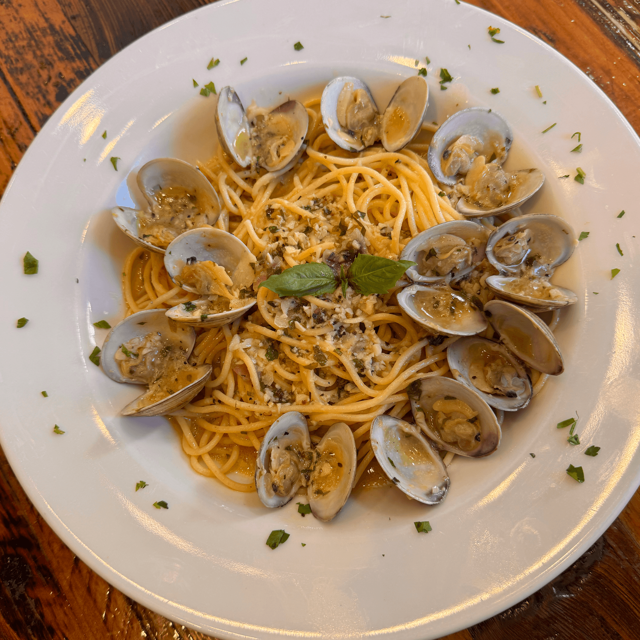 Linguini Alla Vongole.
