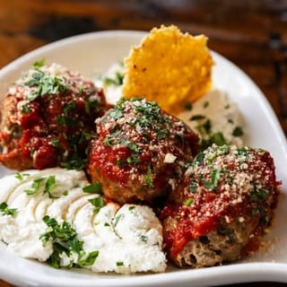 HALF TRAY NONNA'S MEATBALLS